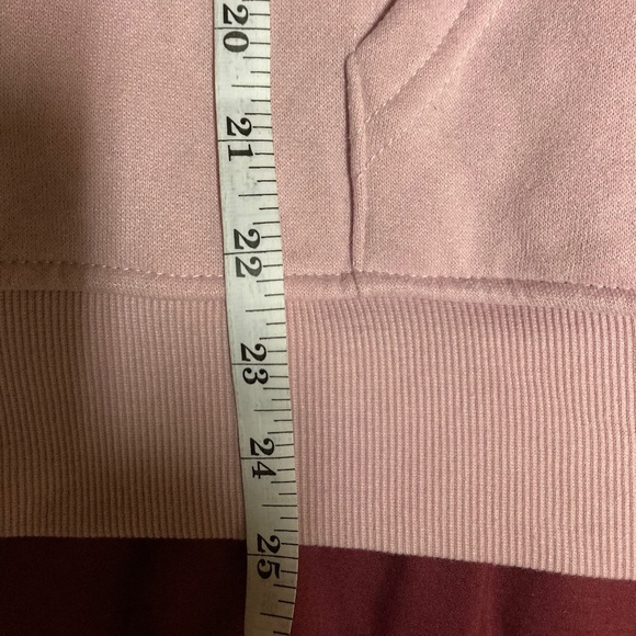 Like New! Oversized Pink Hoodie - Picture 9 of 10